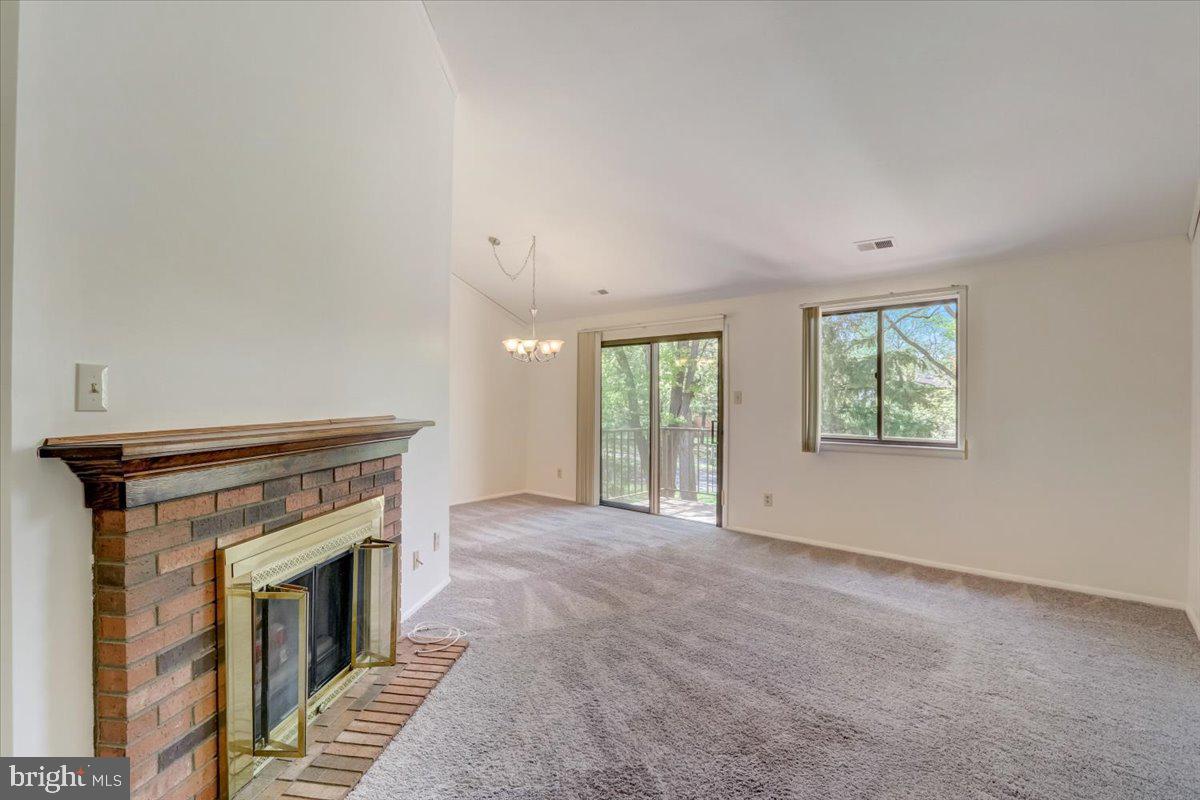 203 Cypress Point Circle Mount Laurel, NJ 08054 - Photo 4 of 20