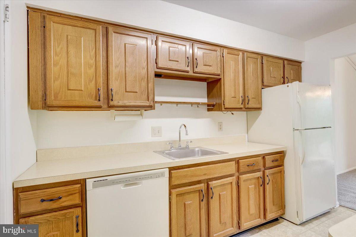 203 Cypress Point Circle Mount Laurel, NJ 08054 - Photo 8 of 20