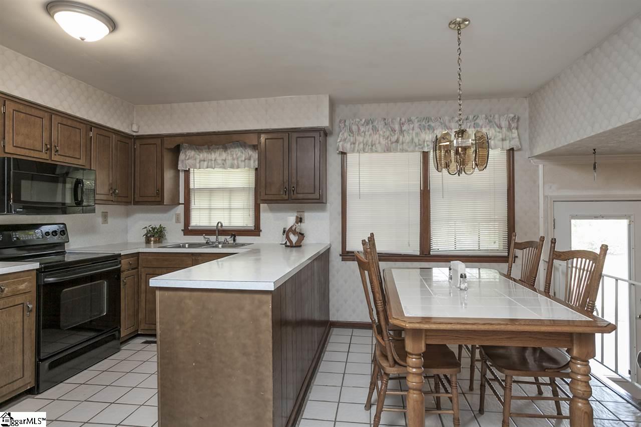 420 Adams Mill Road Mauldin, SC 29662 - Photo 16 of 22