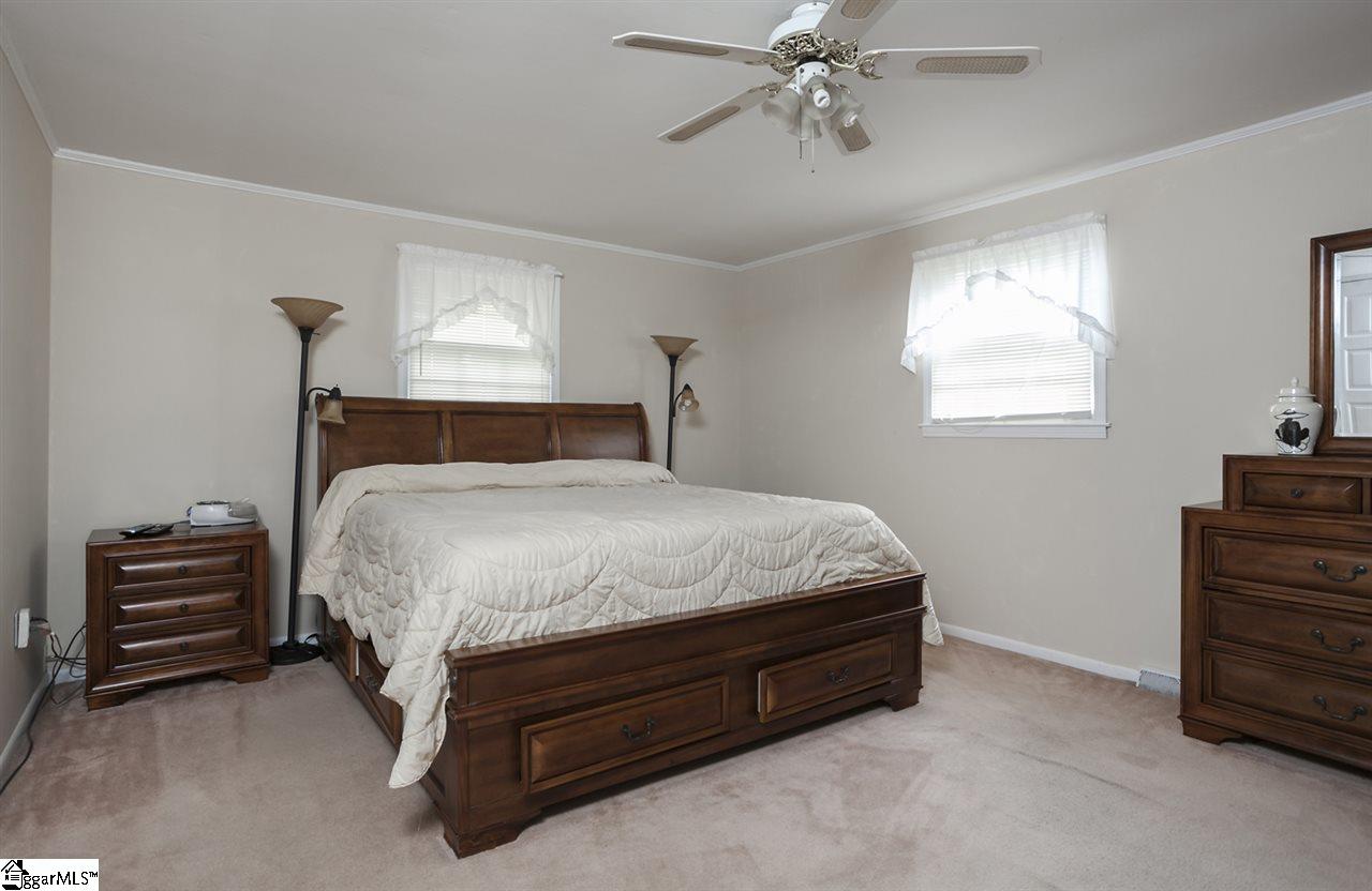 420 Adams Mill Road Mauldin, SC 29662 - Photo 7 of 22