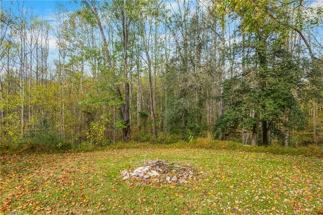 $249,000 | 2226-2234 Highway 268, Pilot Mountain, NC 27041