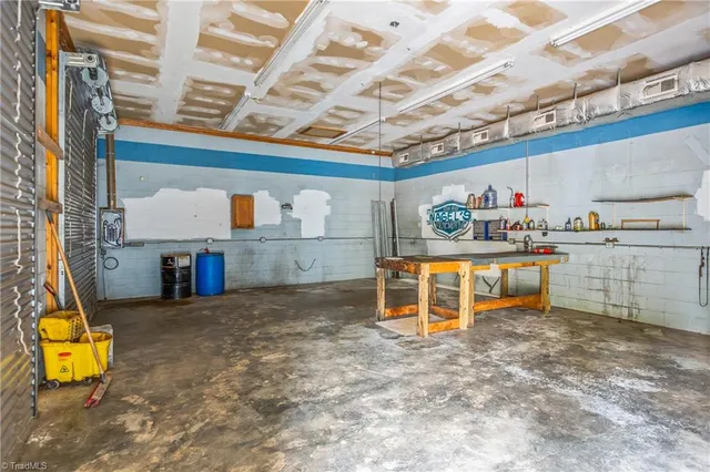 $249,000 | 2226-2234 Highway 268, Pilot Mountain, NC 27041