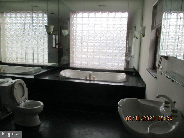 213 Tasker Street Philadelphia, PA 19148 - Photo 28 of 50