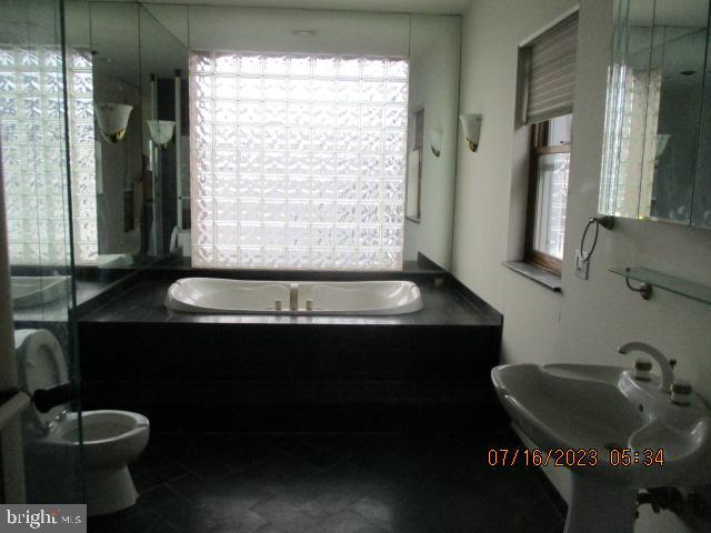 213 Tasker Street Philadelphia, PA 19148 - Photo 29 of 50