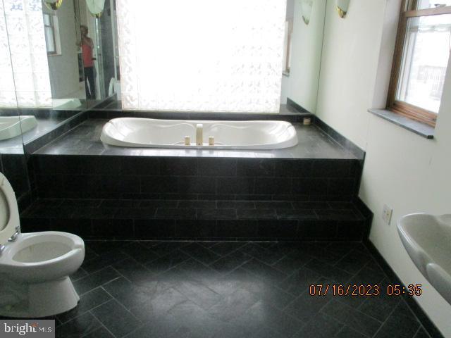 213 Tasker Street Philadelphia, PA 19148 - Photo 37 of 50