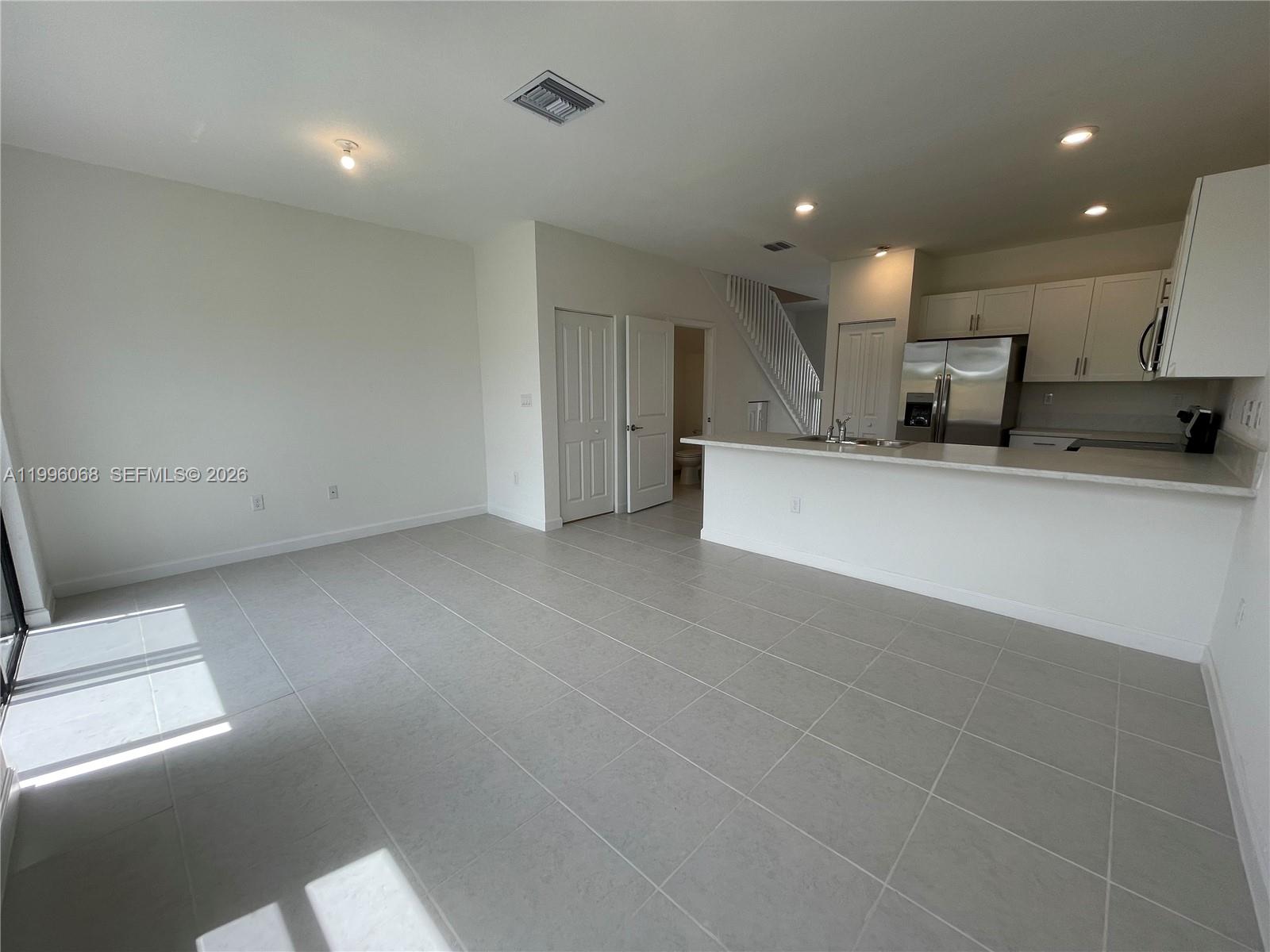 13262 Southwest 287th Terrace Homestead, FL 33033 - Photo 27 of 33 a view of kitchen and kitchen island
