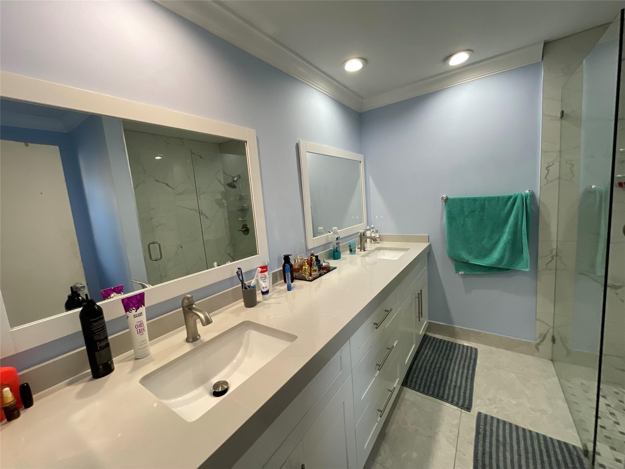 9020 Pine Springs Drive Boca Raton, FL 33428 - Photo 3 of 23 Photo 3