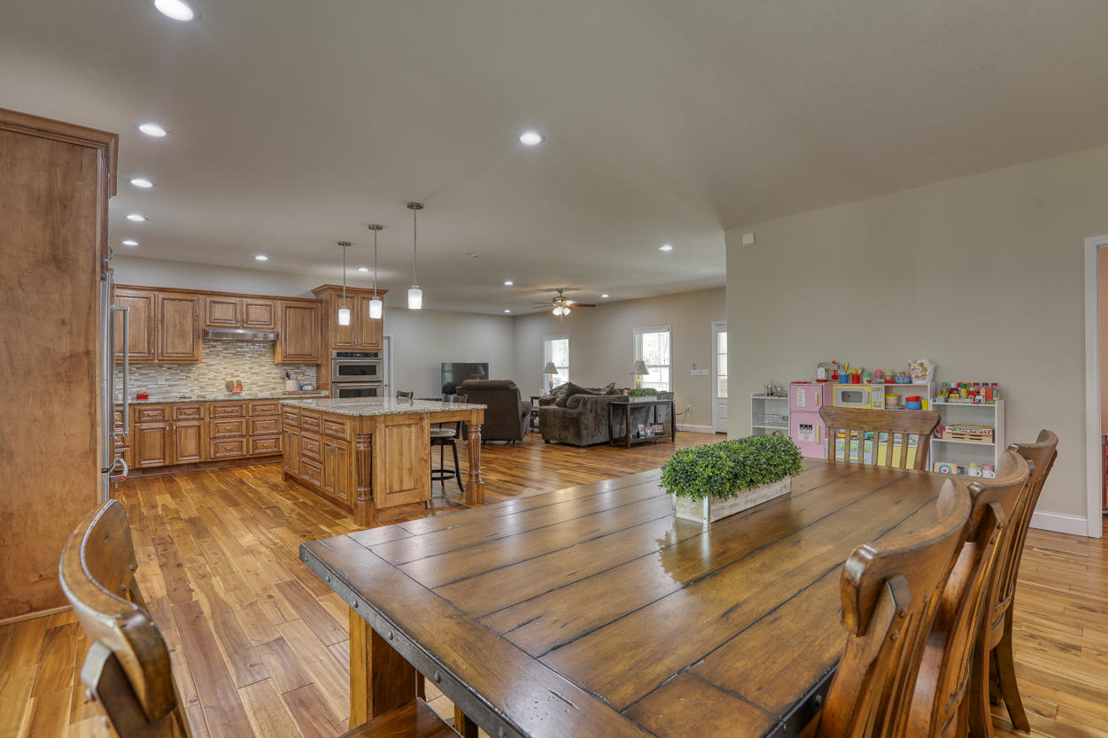 861 Cedar Ridge Road Commerce, GA 30530 - Photo 22 of 39 Traylor. 816 Cedar Ridge. Helenwood MLSb