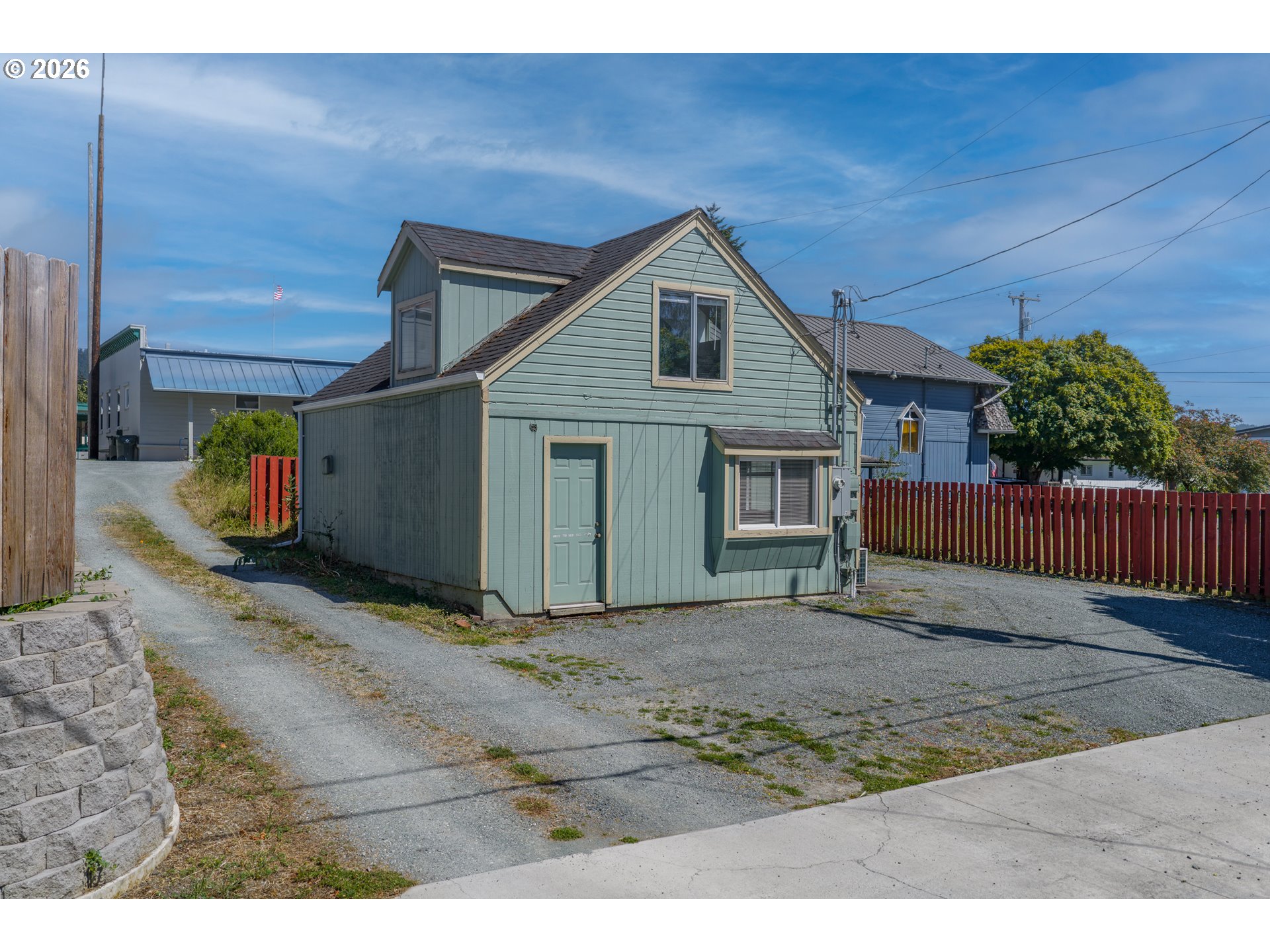 451 4th Street Myrtle Point, OR 97458 - Photo 4 of 31