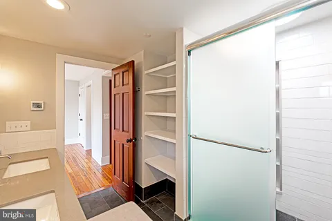 $7,995 | 325 D Street Southeast, Washington, DC 20003