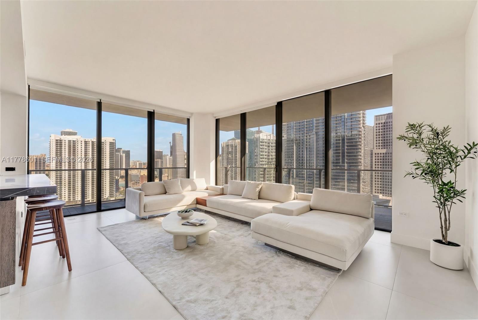 88 Southwest 7th Street, Unit 2411 Miami, FL 33130 - Photo 2 of 31 Photo 2