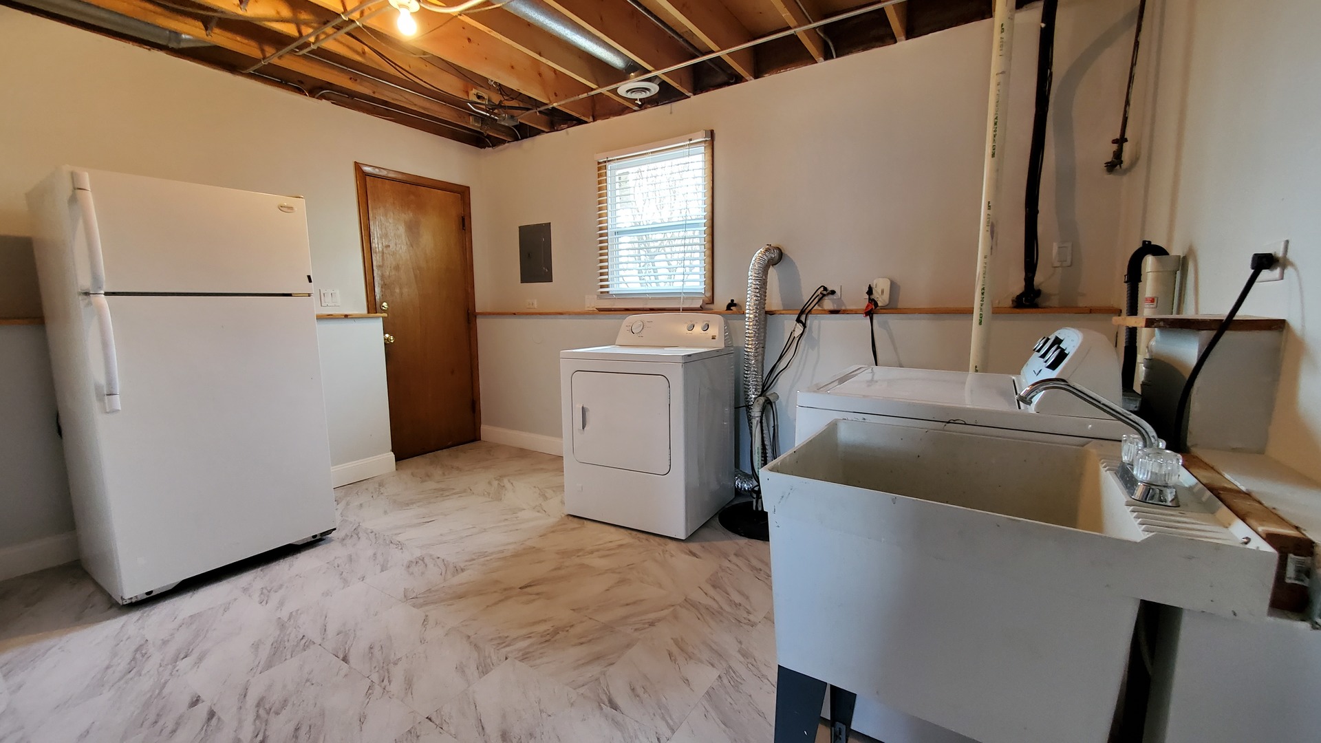 925 Lake Road New Lenox, IL 60451 - Photo 14 of 17