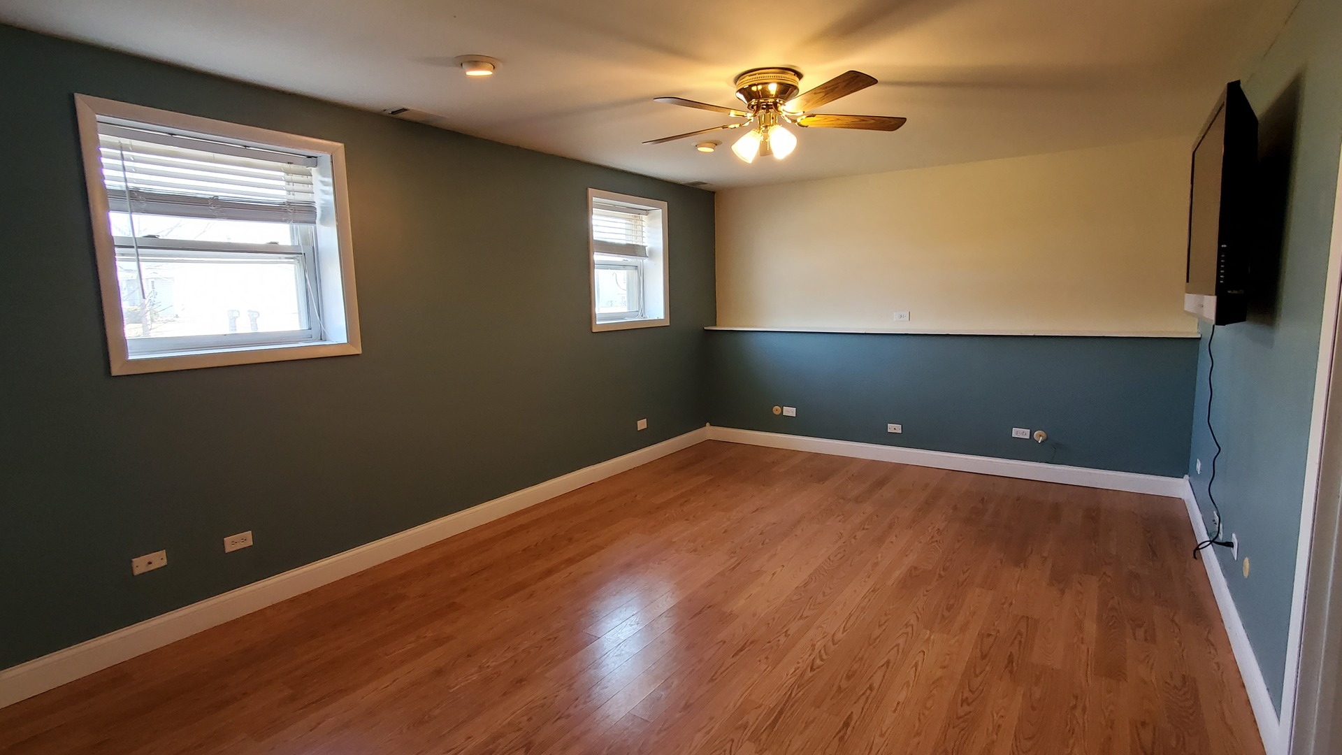 925 Lake Road New Lenox, IL 60451 - Photo 5 of 17