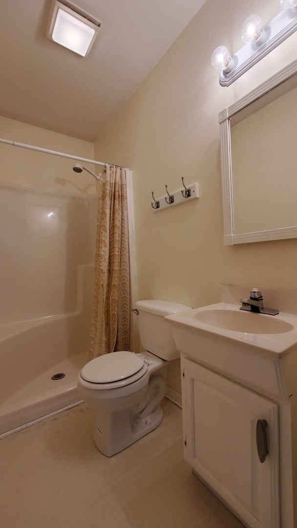 925 Lake Road New Lenox, IL 60451 - Photo 9 of 17