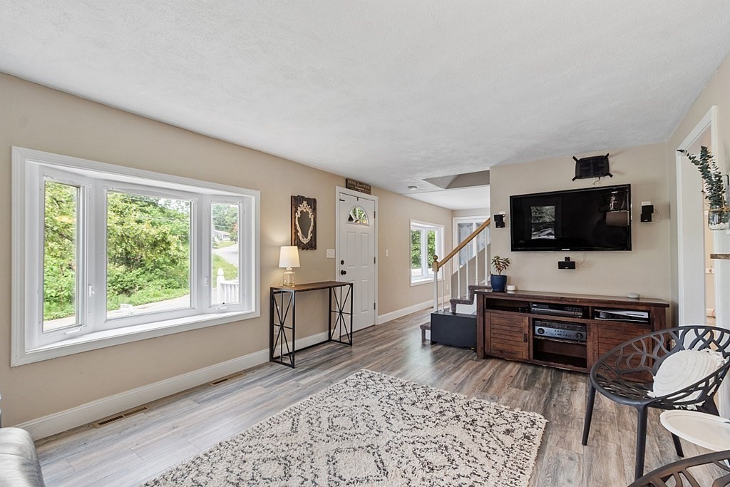 51 Gumpus Road Lowell, MA 01854 - Photo 3 of 37 Gallery Image 3
