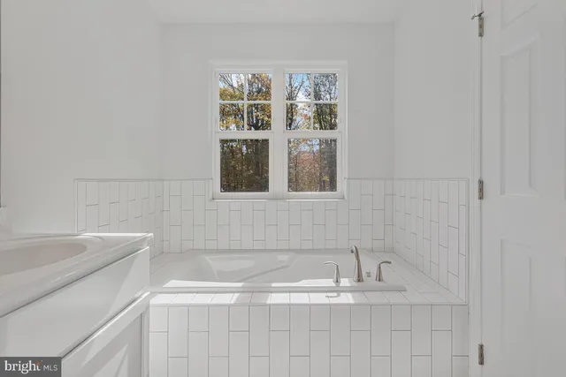 $749,900 | 6440 Briarwood Drive, Huntingtown, MD 20639