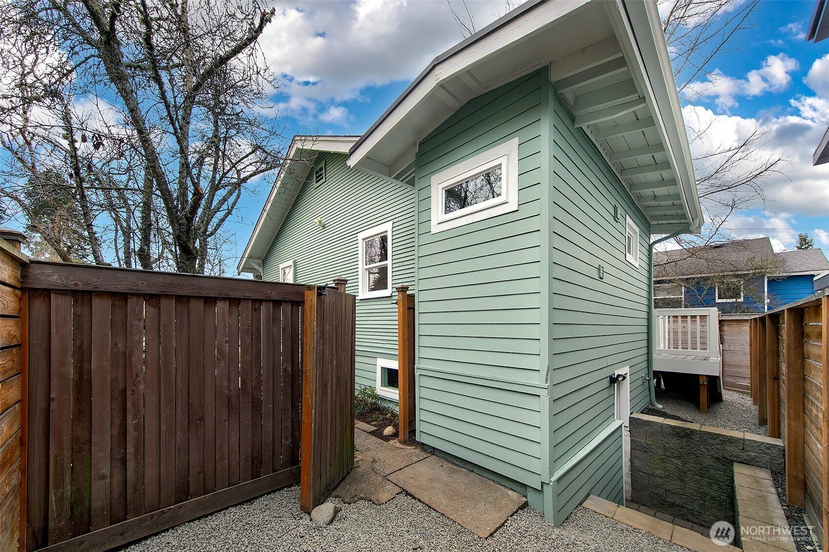 6018 41st Avenue Southwest Seattle, WA 98136 - Photo 16 of 17