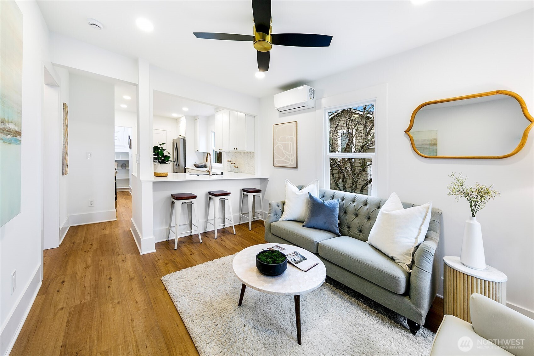 6018 41st Avenue Southwest Seattle, WA 98136 - Photo 3 of 17