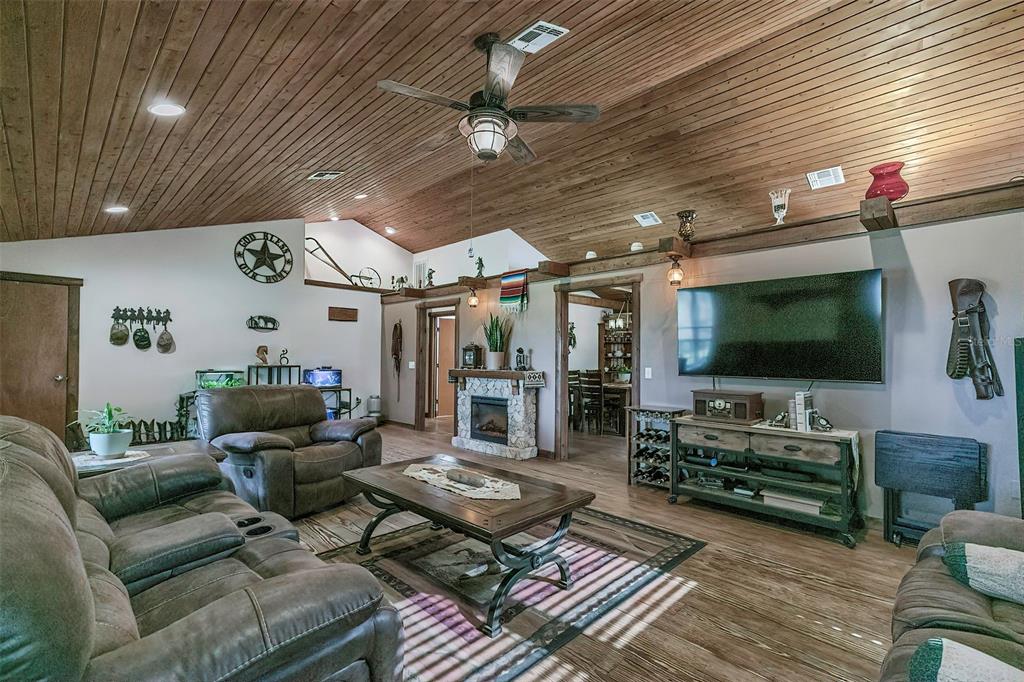 4292 Southwest 73rd Trail Bushnell, FL 33513 - Photo 15 of 85