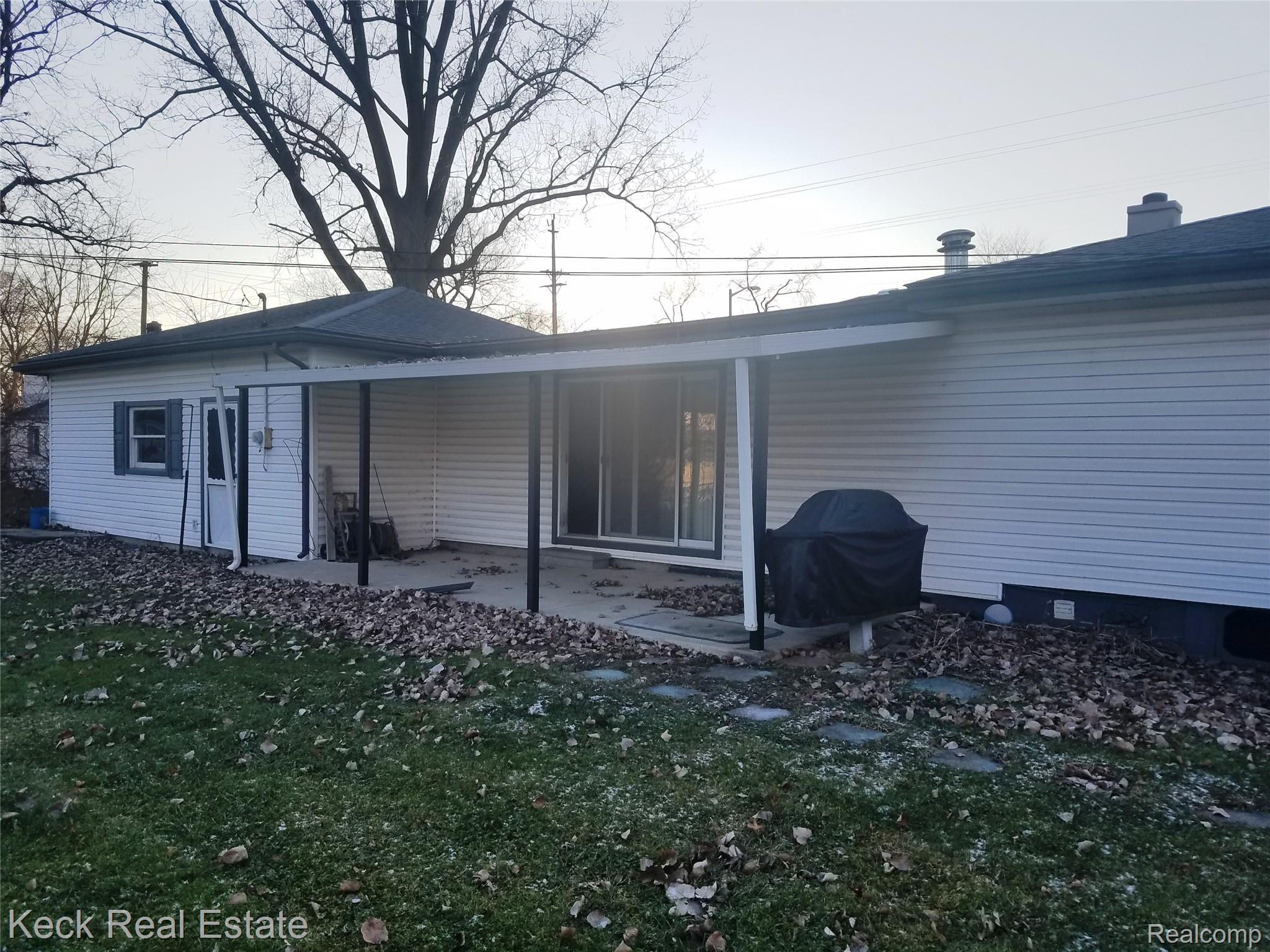 11165 Pardee Road Taylor, MI 48180 - Photo 5 of 29 20191219_161821.jpg