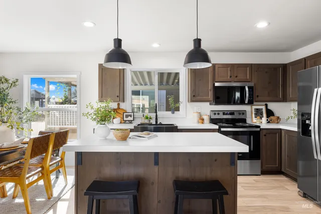 $179,500 | 208 East 44th Street, Unit 9, Garden City, ID 83714