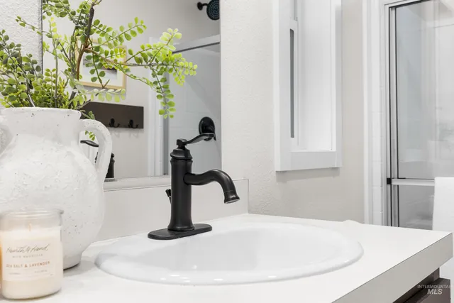 $179,500 | 208 East 44th Street, Unit 9, Garden City, ID 83714