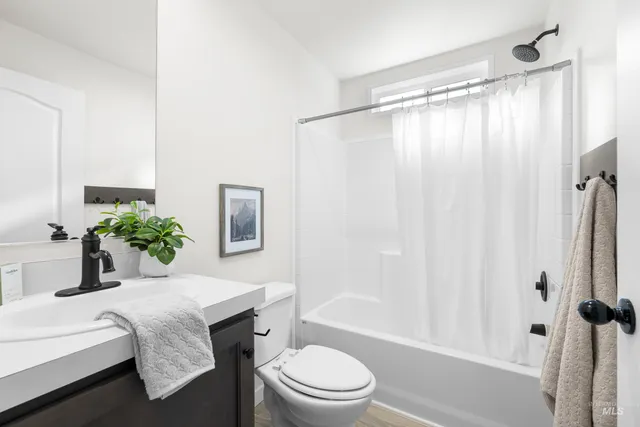 $179,500 | 208 East 44th Street, Unit 9, Garden City, ID 83714