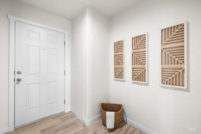 $179,500 | 208 East 44th Street, Unit 9, Garden City, ID 83714