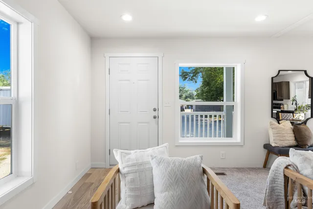 $179,500 | 208 East 44th Street, Unit 9, Garden City, ID 83714