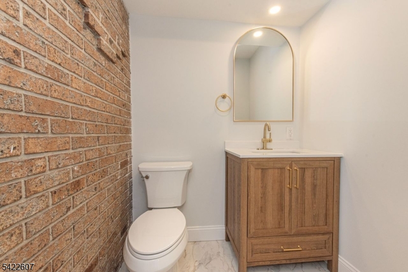 3 Maple Path Mount Arlington, NJ 07856 - Photo 12 of 32