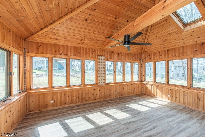 3 Maple Path Mount Arlington, NJ 07856 - Photo 14 of 32