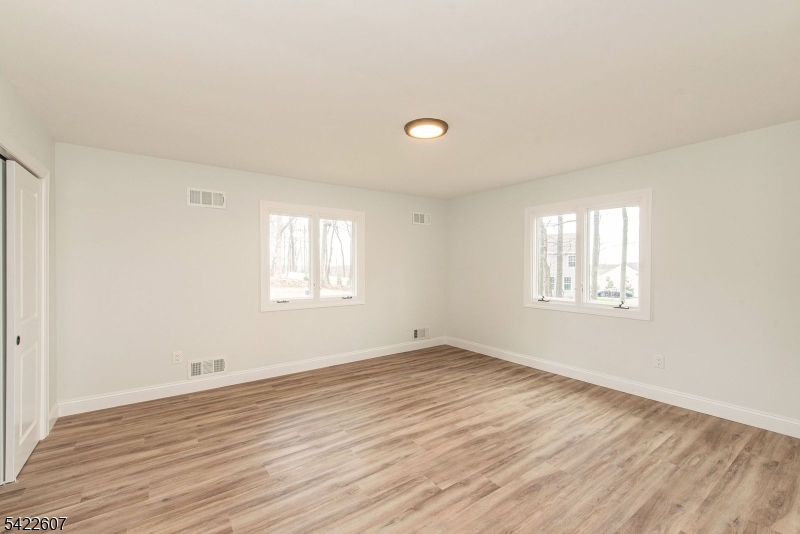 3 Maple Path Mount Arlington, NJ 07856 - Photo 17 of 32