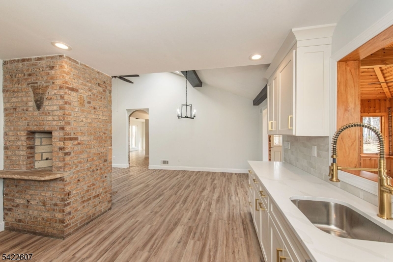 3 Maple Path Mount Arlington, NJ 07856 - Photo 3 of 32