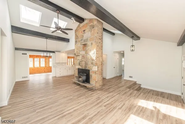 $699,900 | 3 Maple Path, Mount Arlington, NJ 07856