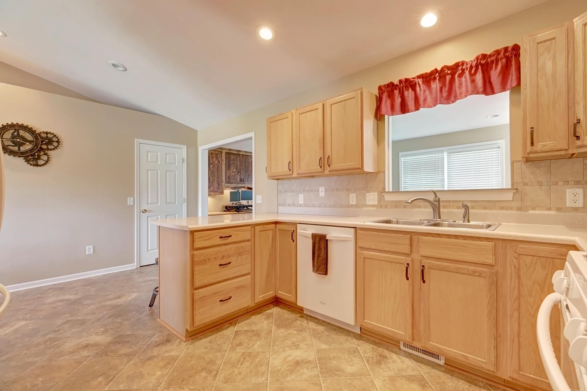3349 Westward Road Spencer, IN 47460 - Photo 11 of 36