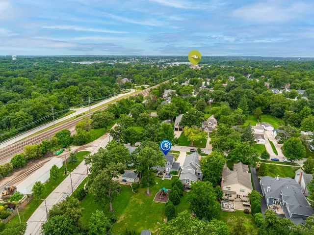 $3,900 | 4939 Lee Avenue, Downers Grove, IL 60515