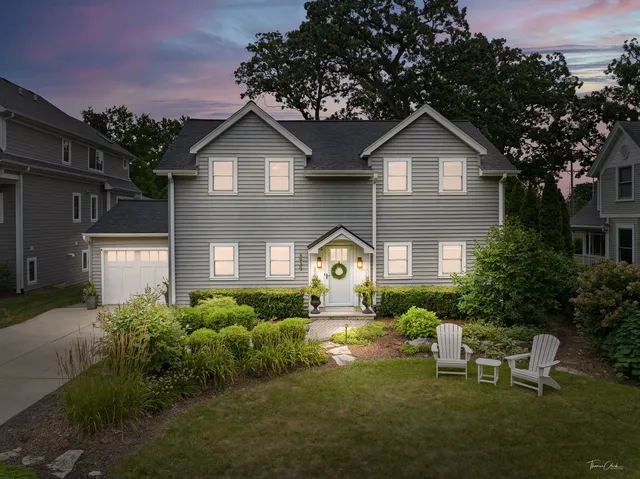 $3,900 | 4939 Lee Avenue, Downers Grove, IL 60515