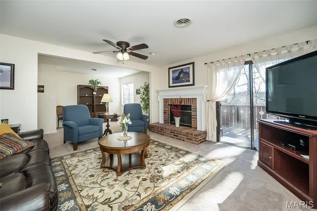 $249,900 | 1611 Walpole Drive, Unit C, Chesterfield, MO 63017