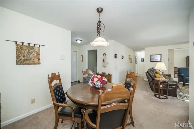 $249,900 | 1611 Walpole Drive, Unit C, Chesterfield, MO 63017