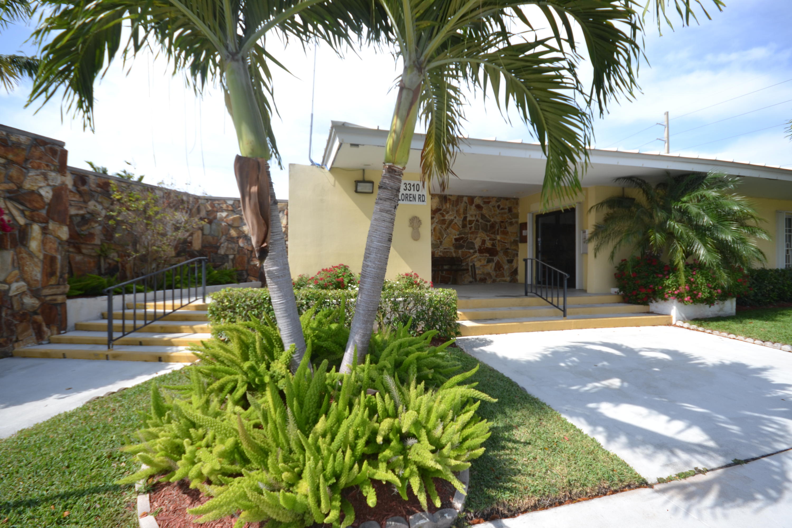 3251 Ridge Hill Road, Unit B Boynton Beach, FL 33435 - Photo 20 of 25 Pine Point Villas Clubhouse