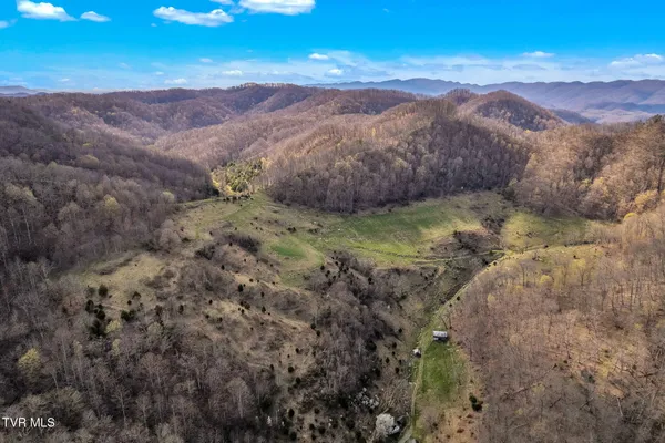 $1,499,900 | 736 Shelleys Road, Bristol, VA 24202