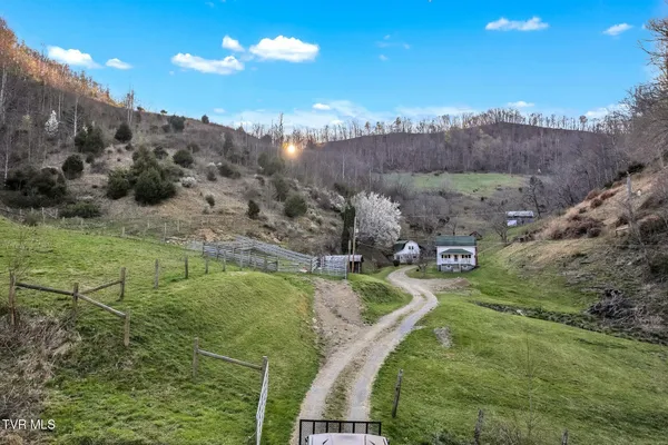 $1,499,900 | 736 Shelleys Road, Bristol, VA 24202