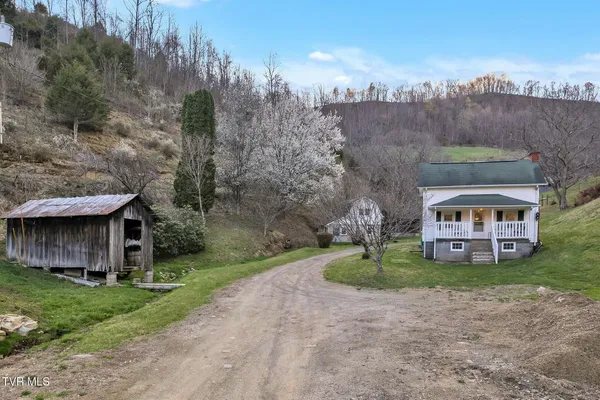 $1,499,900 | 736 Shelleys Road, Bristol, VA 24202