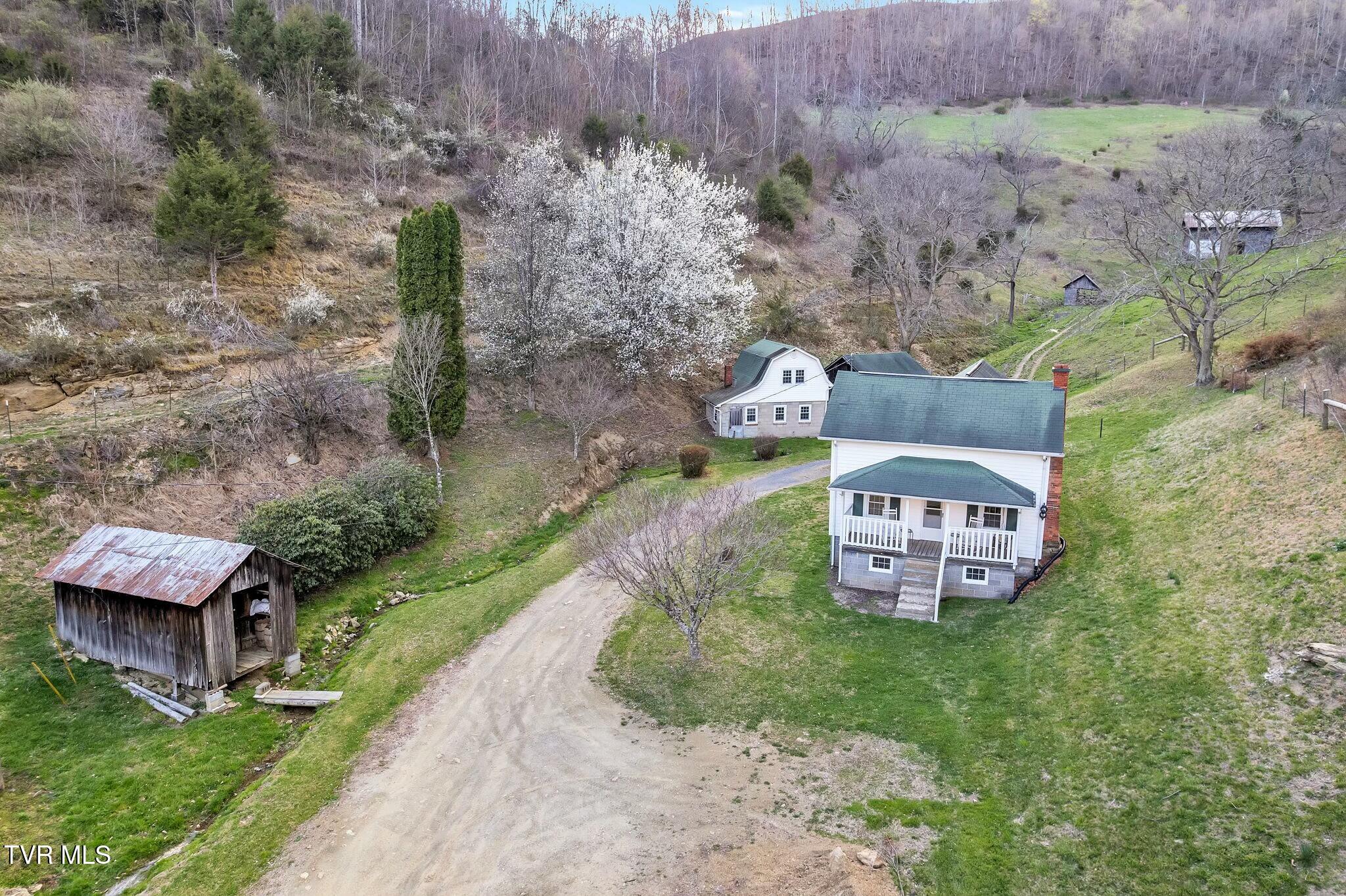 736 Shelleys Road Bristol, VA 24202 - Photo 25 of 82 tempImagexyhvey