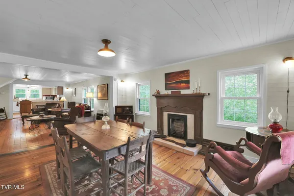 $1,499,900 | 736 Shelleys Road, Bristol, VA 24202