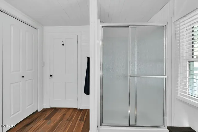 $1,599,900 | 736 Shelleys Road, Bristol, VA 24202