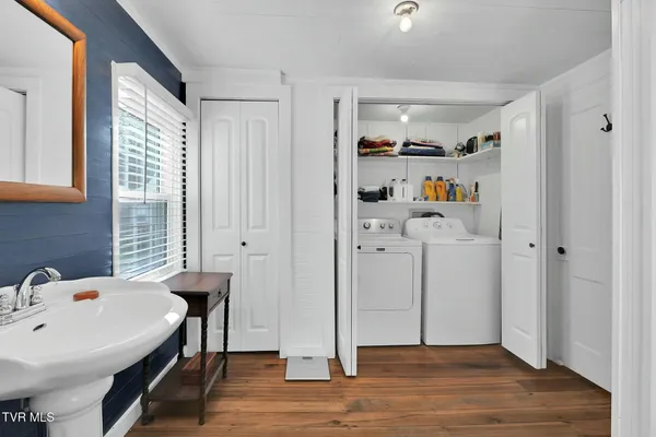 $1,499,900 | 736 Shelleys Road, Bristol, VA 24202