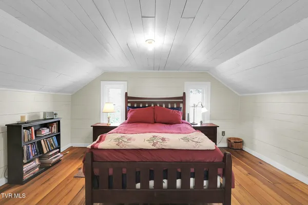$1,499,900 | 736 Shelleys Road, Bristol, VA 24202