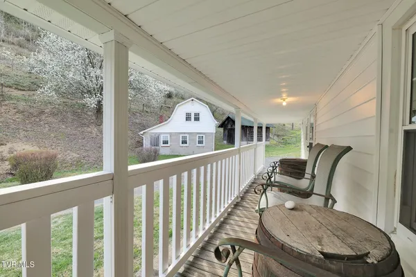 $1,499,900 | 736 Shelleys Road, Bristol, VA 24202