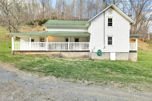 $1,599,900 | 736 Shelleys Road, Bristol, VA 24202